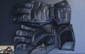 Top and palm Vanucci Cool Touring III gloves