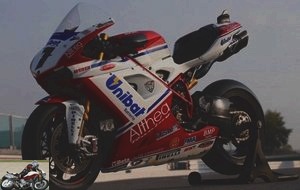 Team Althea Ducati 1098R RS11 review