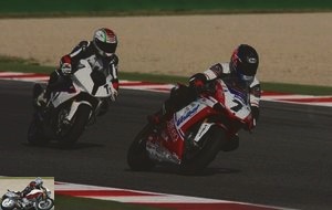 Many official drivers were present during this test, in particular Toni Elias on the BMW S1000RR
