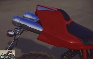 The saddle of the Ducati MH900e