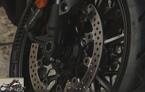 Tokico radial calipers pinch 310mm discs up front
