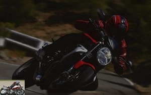 MV Agusta Brutale 990R on the road