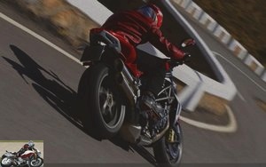 MV Agusta Brutale 990R on the road