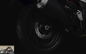The spoked rims are shod with Bridgestone Battlax Adventure A41 tires