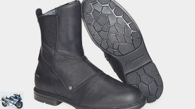 Test boots, boots and sneakers for motorcyclists