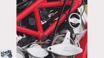 Test: March Ducati Monster S2R compressor