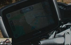 Adjustable brightness GPS TomTom Rider 400