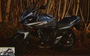 Yamaha FZ6 S2