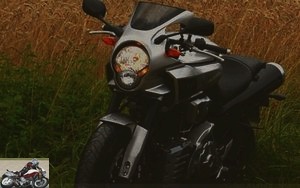 Yamaha MT-01 1700 in the fields
