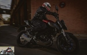 Yamaha MT in town
