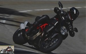 Diablo Rosso II tires on Ducati Diavel