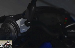 The driving modes are managed on the handlebars