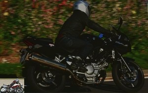 Suzuki SV650S on the road