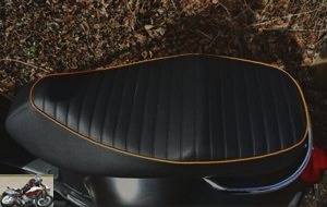Seat with edging on Vespa GTS 125 Super ie