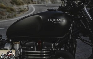 With its 9.1 liters, the Bobber Black provides a range of approximately 175 km