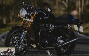 The Triumph Thruxton RS in black version