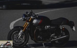 The Thruxton RS is 6 kg lighter