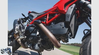 Comparison test Ducati Hypermotard old against new
