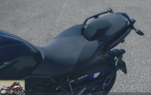 The saddle of the Yamaha Niken