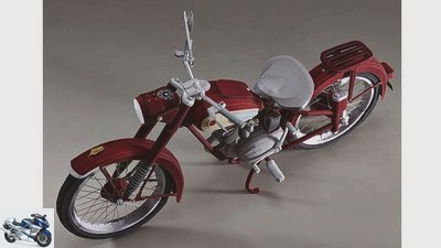 Yamaha Paper Crafts Motorcycle works of art made of paper