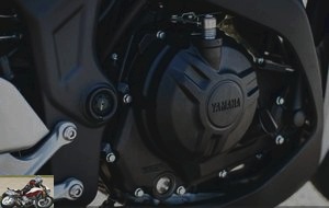 Yamaha R3 engine