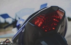 Yamaha R3 tail light
