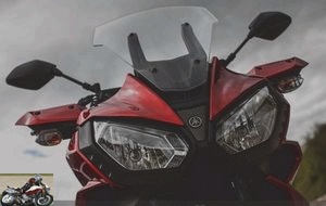 The front end shares the design of the Tracer 900