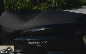 Yamaha Tricity saddle