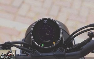 The speedometer of the Yamaha XSR 125