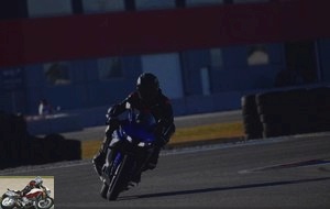 The Yamaha YZF-R125 at high speed