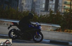The Yamaha YZF-R125 on the road