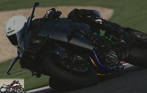 Kawasaki H2R on track