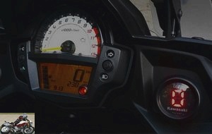Kawasaki Versys 650 dashboard and speedometer