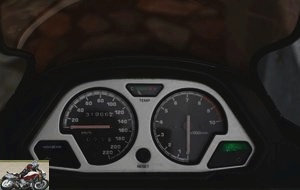 Yamaha XTZ 750 Super Tenere speedometer