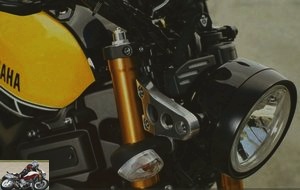 Headlight Yamaha XSR 900