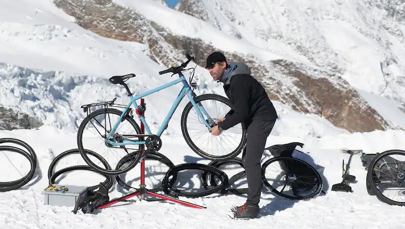 Winter tires for bicycles in the test-tires
